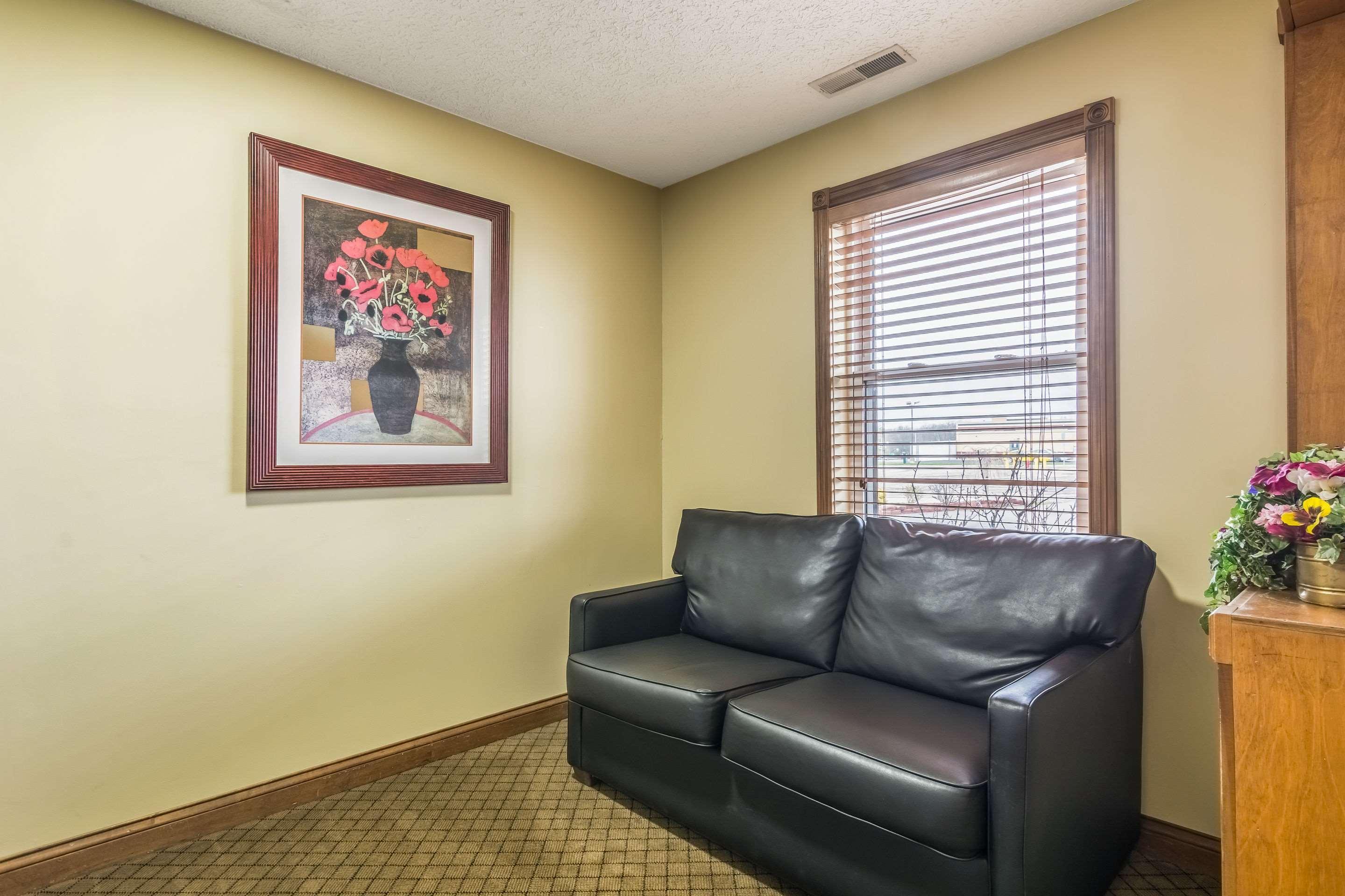 Quality Inn I-74 Batesville Екстериор снимка