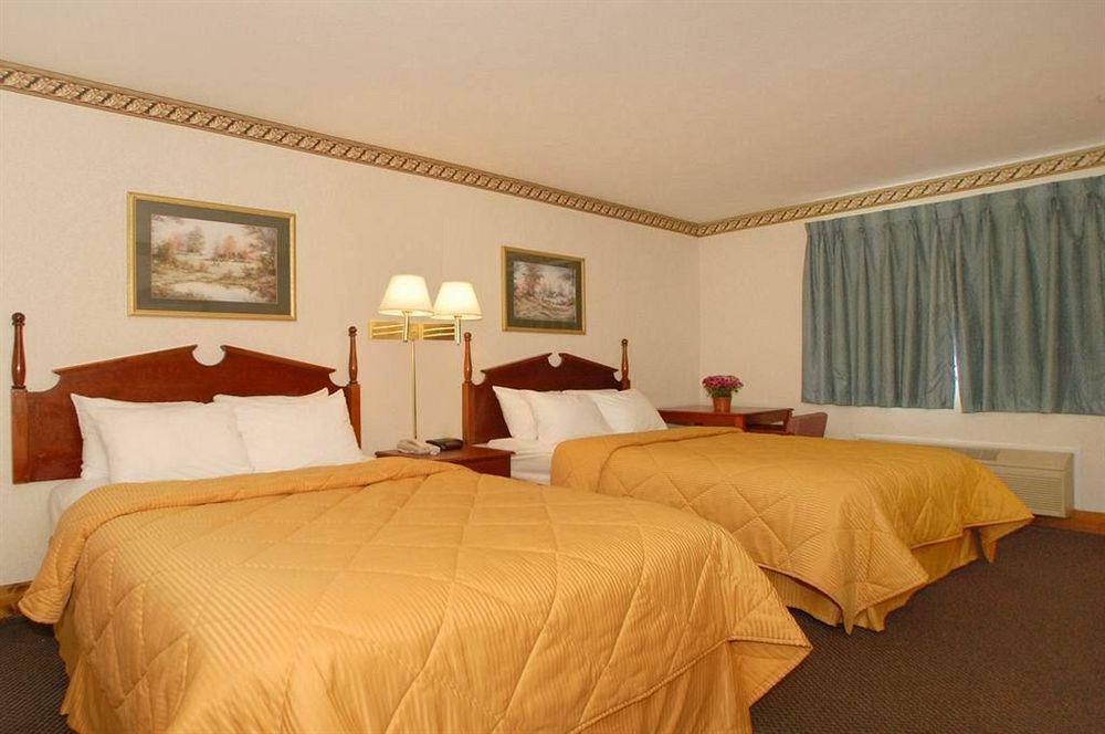 Quality Inn I-74 Batesville Стая снимка